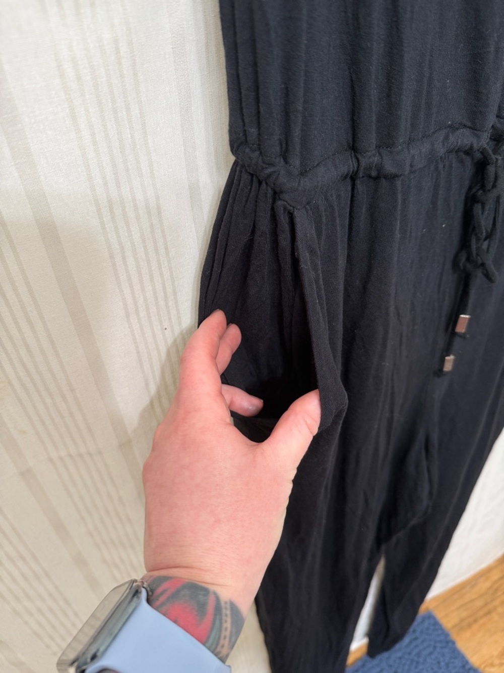 🌈5/$25 BUNDLE! Mossimo Black Drape Neck Jumpsuit with Pockets - Picture 5 of 7